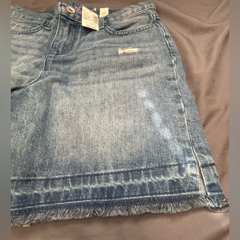 Children’s Placed Distressed Frayed Hem Girls Denim Shorts-Size 14 - Picture 4 of 6